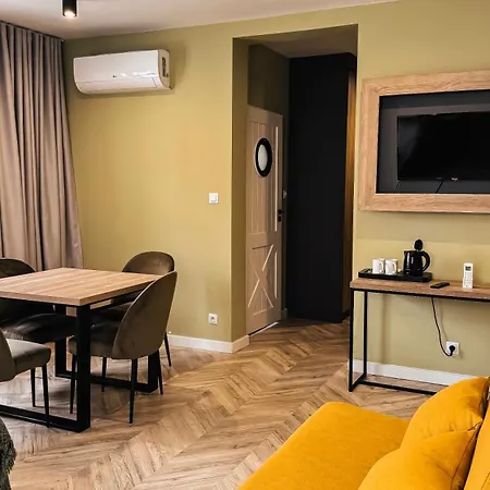 Kamienica Portowa Aparthotel Mikołajki