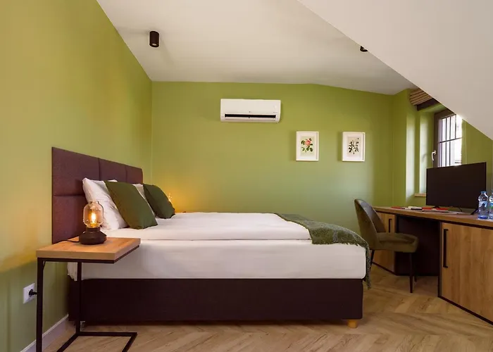 Kamienica Portowa 3*